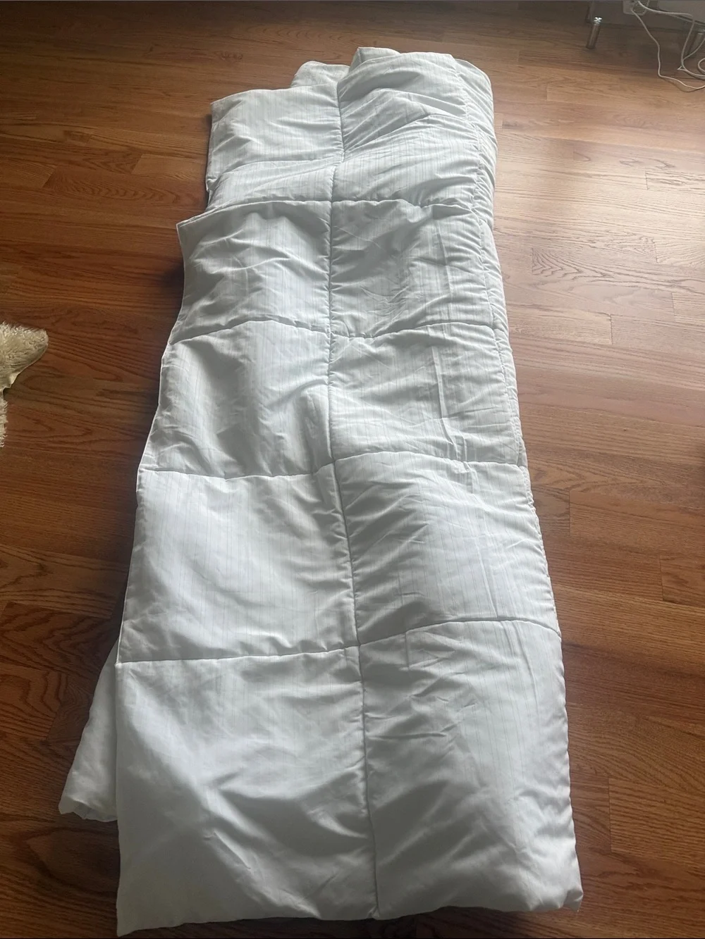 Crisp White Quilted Comforter - Lightweight All-Season Bedding
